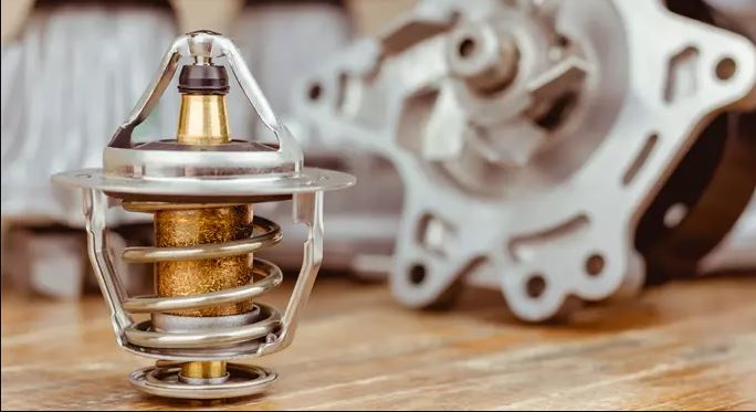ترموستات خودرو چیست و چه وظیفه‌ای دارد؟